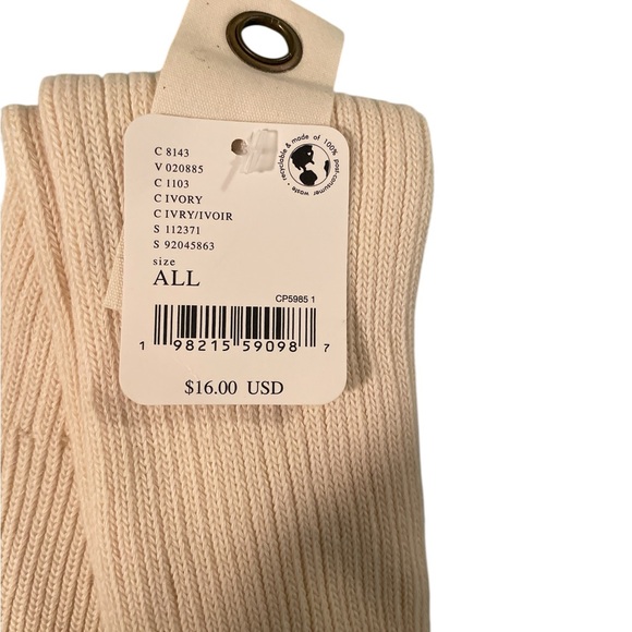 Free People Women’s Super Scrunch Solid Socks Ivory - Picture 4 of 7